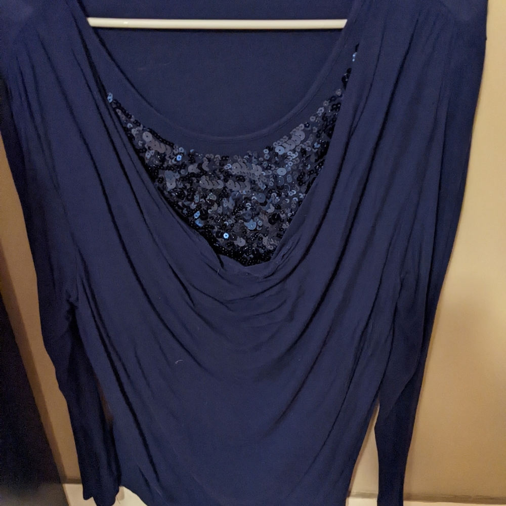 Dark blue blouse with sequins